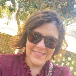 Meet your Posher, Nikki